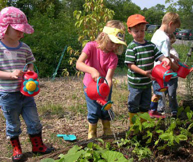 Kids-gardening