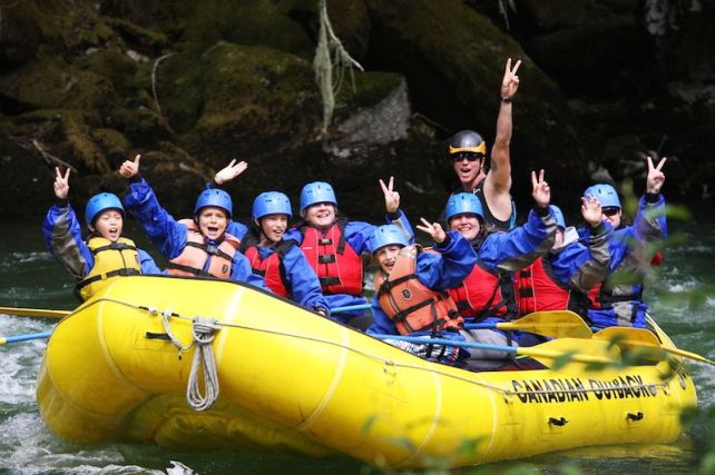 adolescenti-rafting